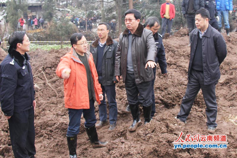 高清组图:云南镇雄灾区冰雪中的感动