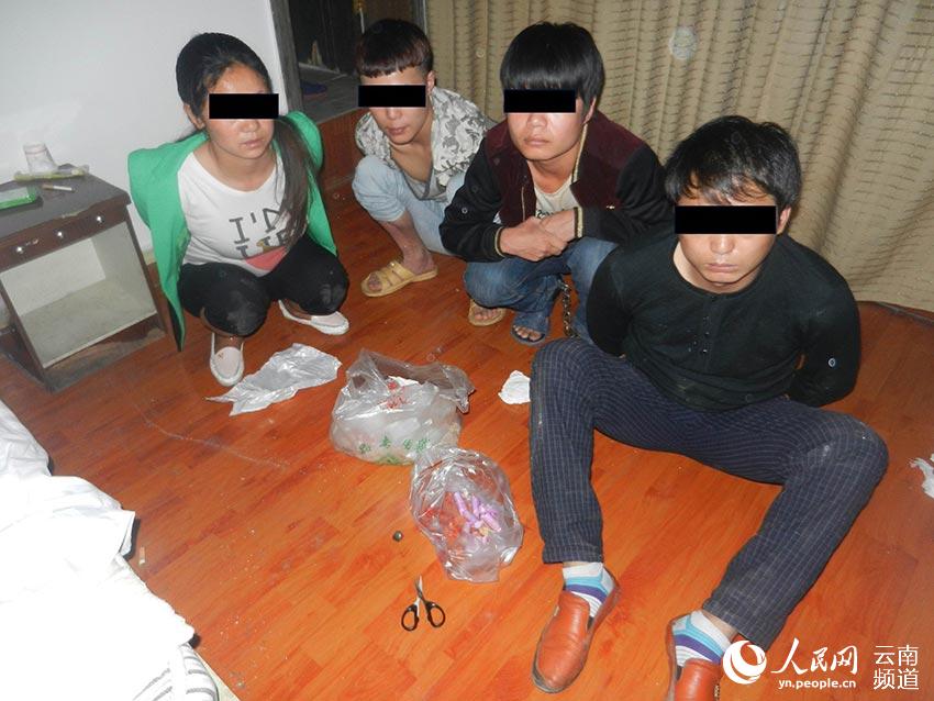抓获贩运毒品犯罪嫌疑人63名,缴获毒品海洛因13