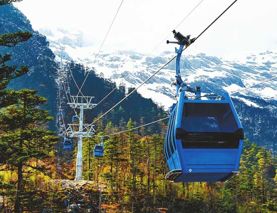 丽江:玉龙雪山冰川公园索道承载量已饱和--云南频道--人民网