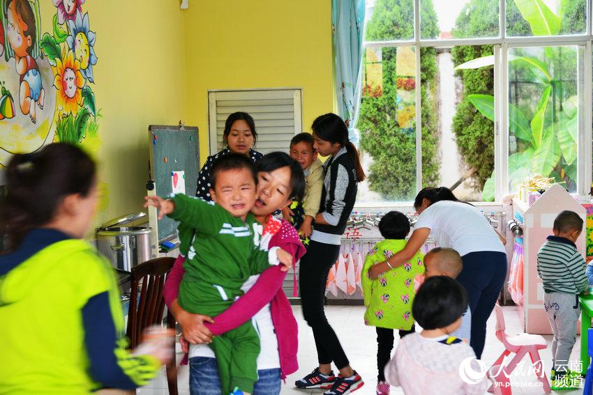 走进幼儿教师的真实世界:是老师也是性感(图)单机游戏的好玩排行妈妈图片