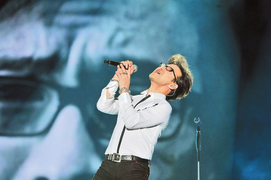 子怡没来也没有新歌 汪峰低温昆明开唱(图)--云