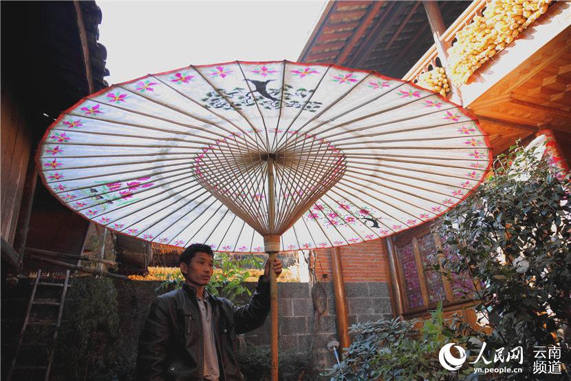 高清组图：非遗传承人郑映海和他的油纸伞