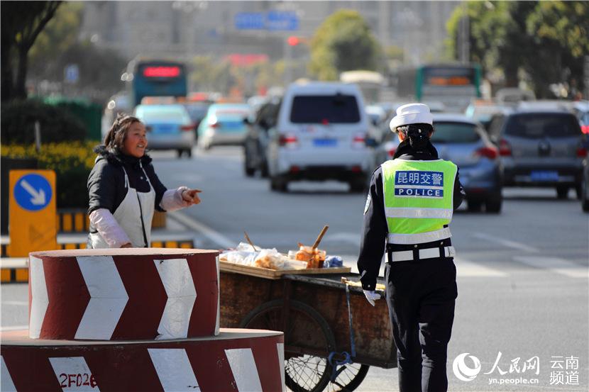 昆明美女交警:北京路女子岗的"五朵金花"【高清组图】