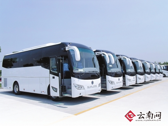 承包挂靠现象普遍租赁客车变身旅游车