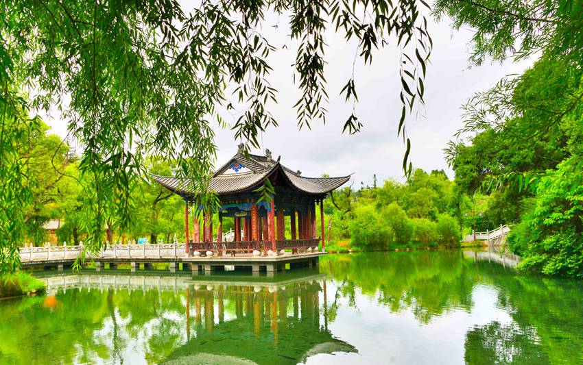 龙潭寺人口_龙潭寺龙湖丽景(2)