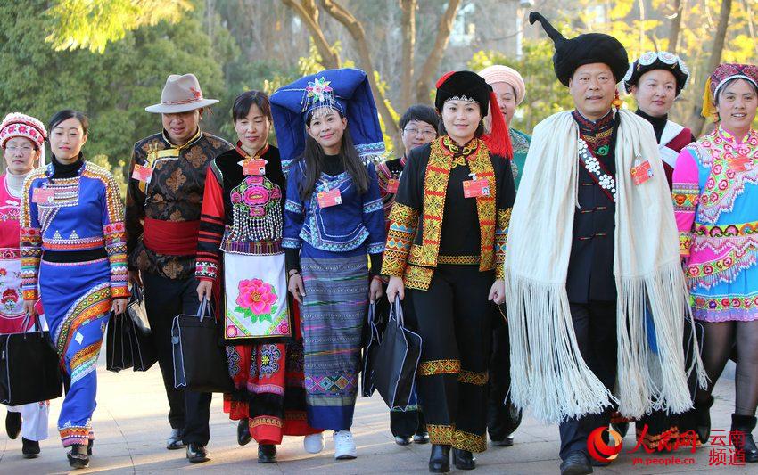少数民族代表盛装出席云南省第十三届人民代表大会第一次会议