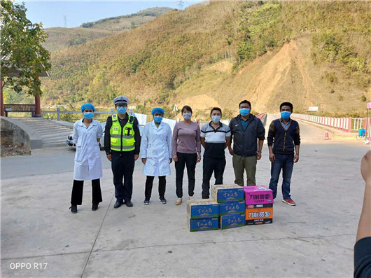 普洱江城：家庭醫生齊心協力筑牢“防疫牆”