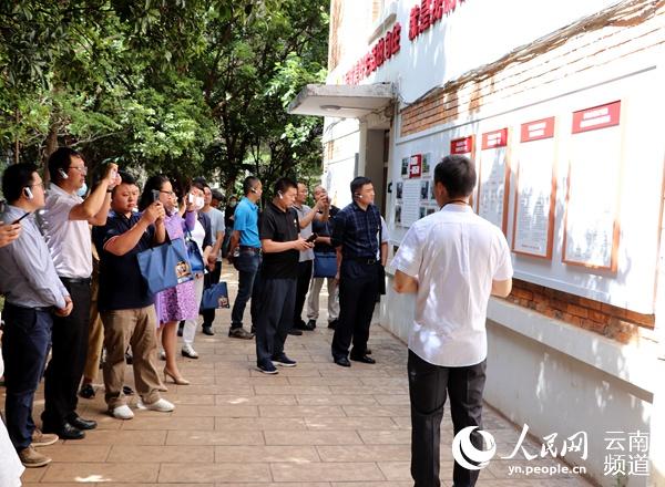 �����Ա��Ħ�廪ɽ����������������֧���������� �̺� ��