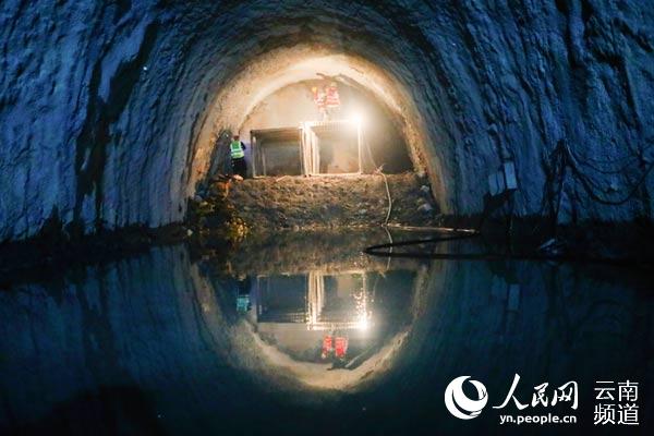 紅豆山隧道內積水 供圖