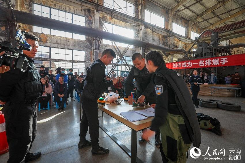 ֱ���ƽ��ֳ��������й����ֹ�ͼ