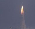 印成功发射一颗通信卫星印度空间研究组织17日宣布，印度当天成功发射代号为CMS-01的一颗通信卫星。