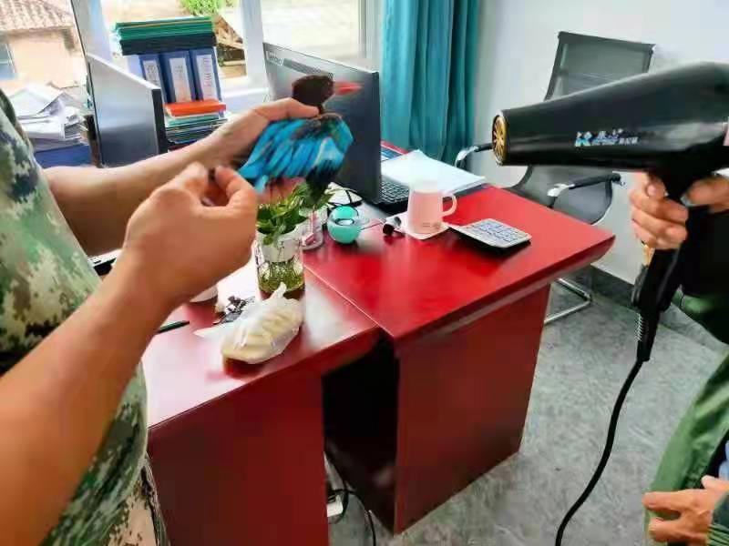 ������Ա�ô������������䴵��ë��������