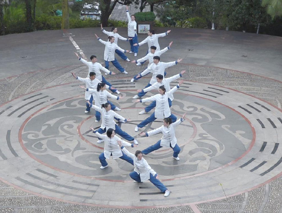 雲天化集團：沙式十二式太極拳