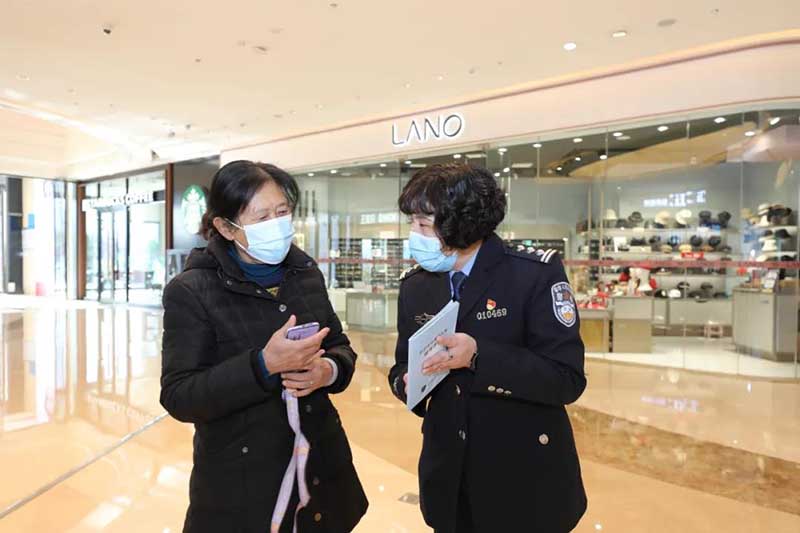 昆明五华警方开展“反诈宣传进万家”之“巾帼反诈小分队”集中绽放活动。五华分局供图