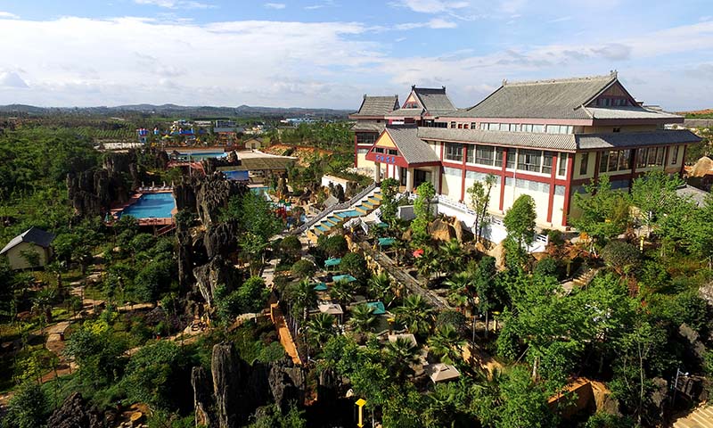 石海溫泉全景圖。