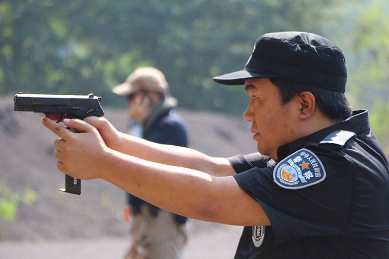 李敬忠生前训练照片。 景洪市公安局禁毒大队供图