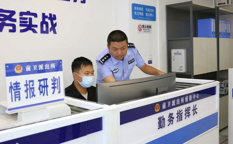 前卫派出所开展夏季治安打击整治“百日行动”。昆明市公安局西山分局供图