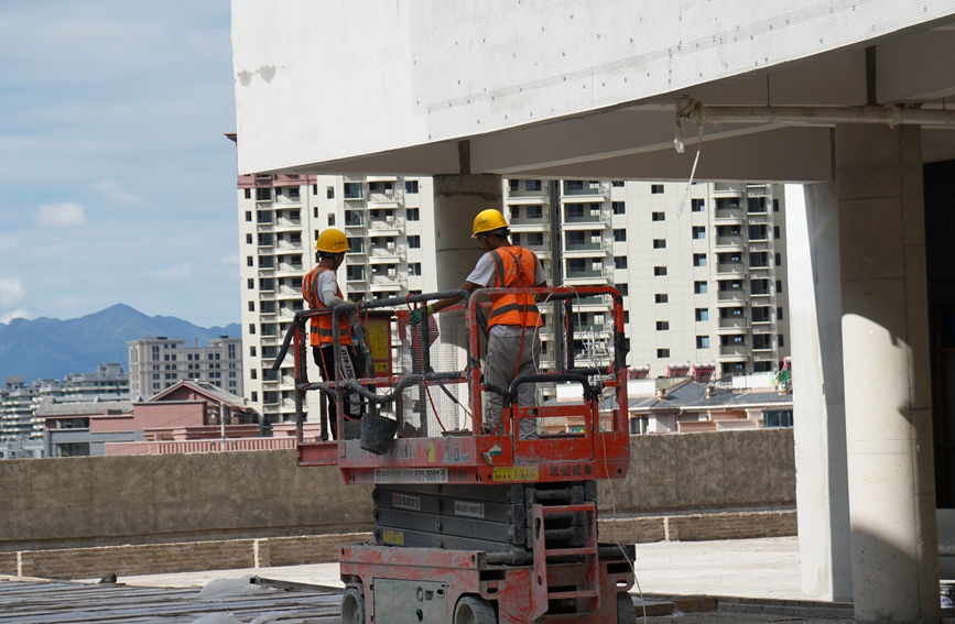 中山大學澄江市醫院建設項目主體進入裝修階段。楊沛承攝