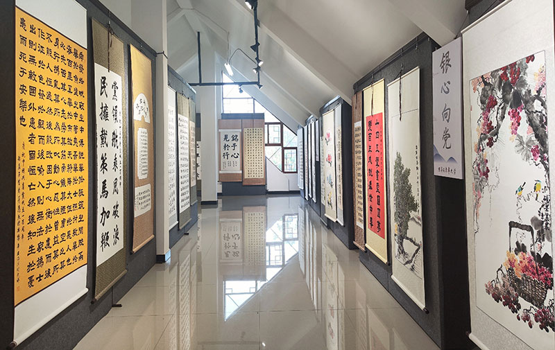 思茅区老年大学书画作品展。