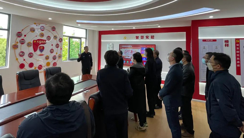 開展學習交流，促進業務發展。昆明市公安局西山分局供圖