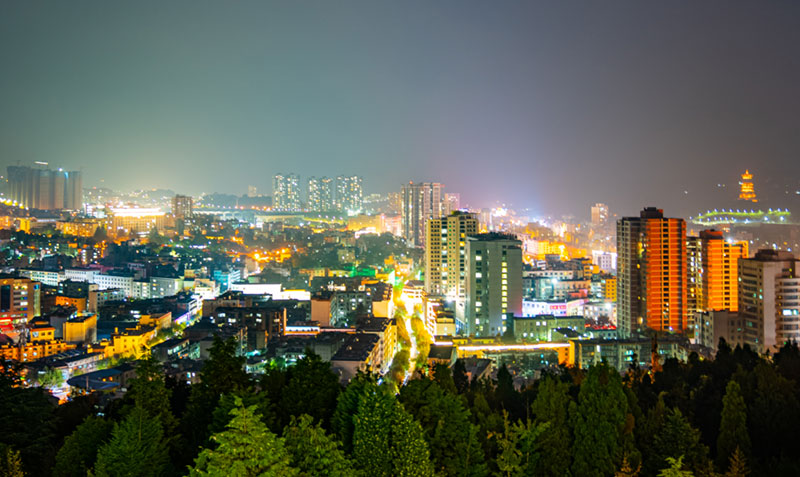 越来越漂亮的富源城区夜景。