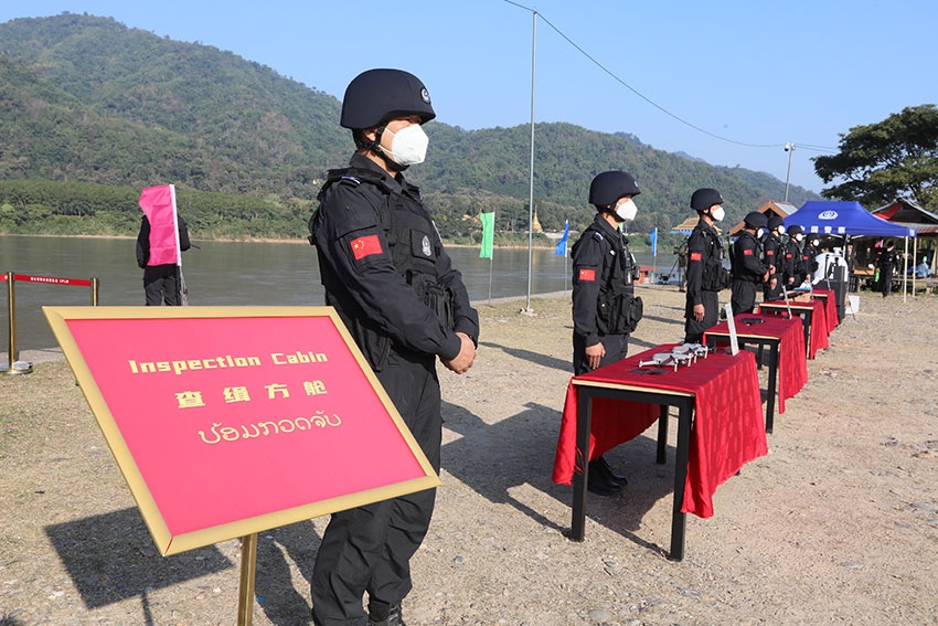 中老缅泰举行联合巡逻执法四国水陆查缉演练。云南省公安厅新闻办公室供图