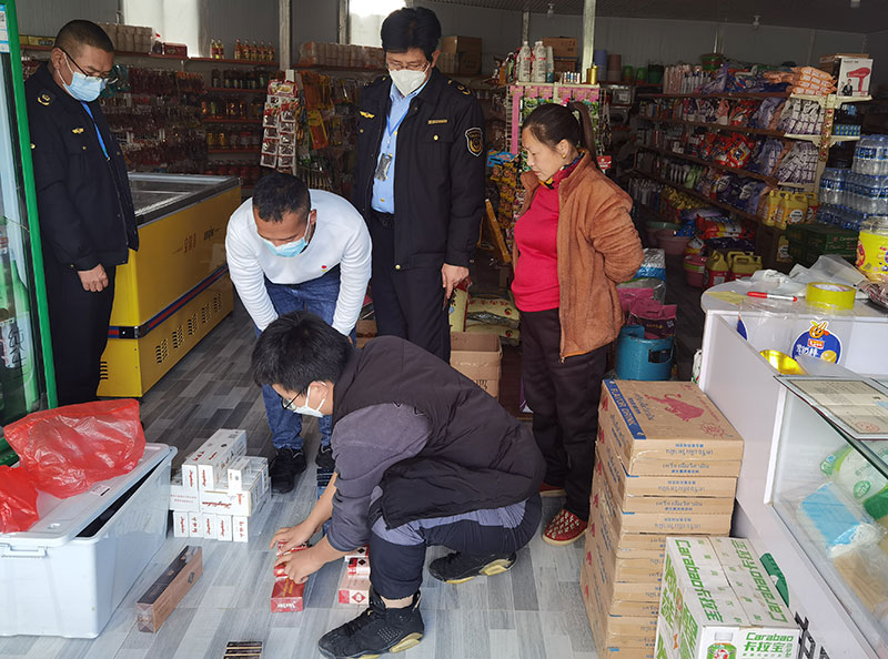 联合市场监管部门对勐海县辖区农贸市场进行清理检查
