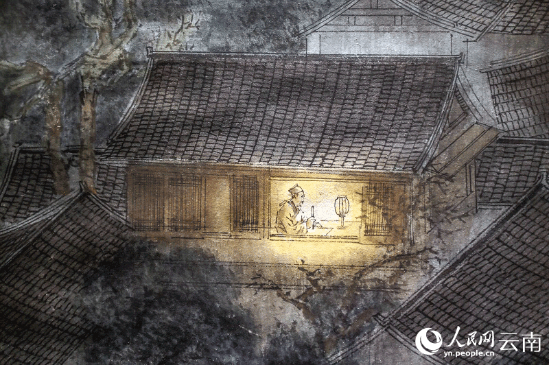 图三-徐霞客纪念馆内，用绘画展示再现了徐霞客深夜撰写游记的历史情景。（人民网-刘怡摄）