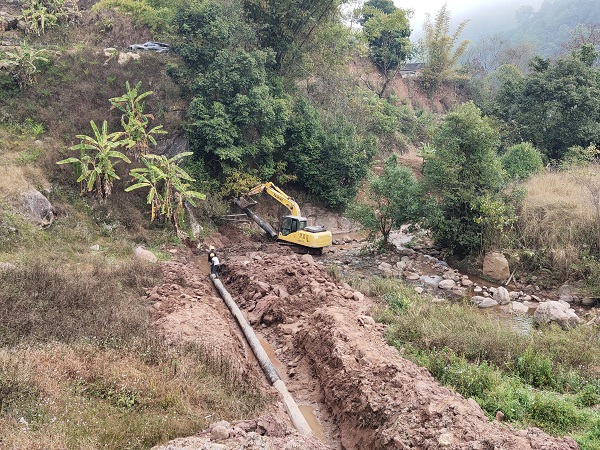 第二自来水厂建设现场。镇沅县融媒体中心供图