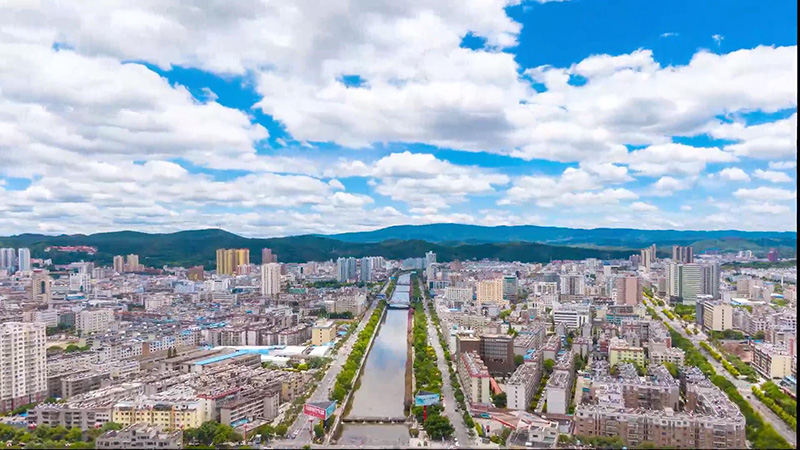 楚雄市城市一角。楚雄市融媒体中心供图