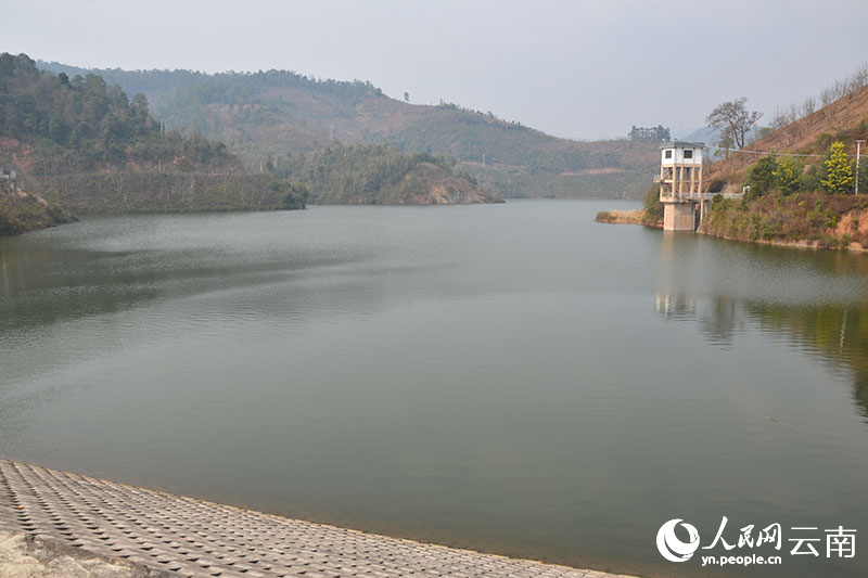 西河水库。摄影丁向阳