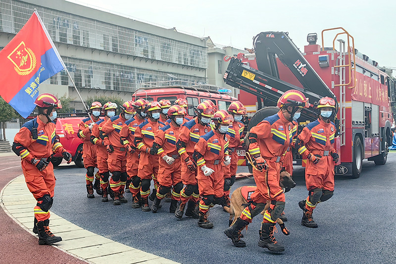 云南澜沧开展地震演练增强防灾减灾意识。澜沧县融媒体中心供图