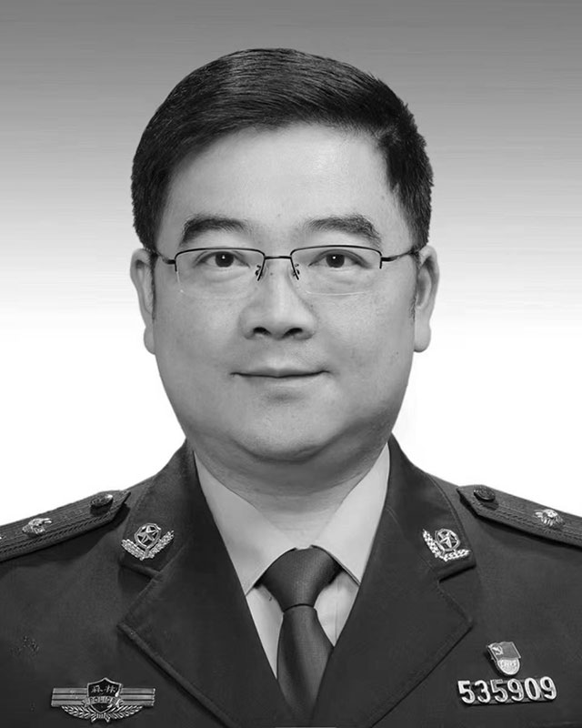 朱璐润