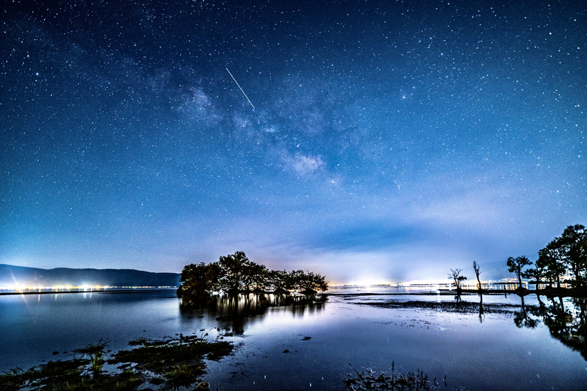 洱海星空美景。王旭光攝