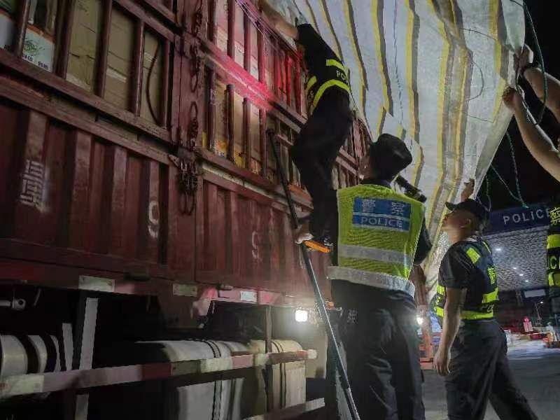 “六型”专卖队伍。