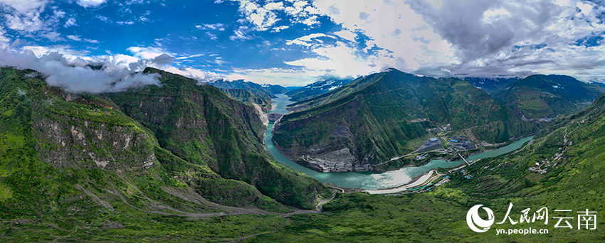白鶴灘水電站工程全景。許健攝