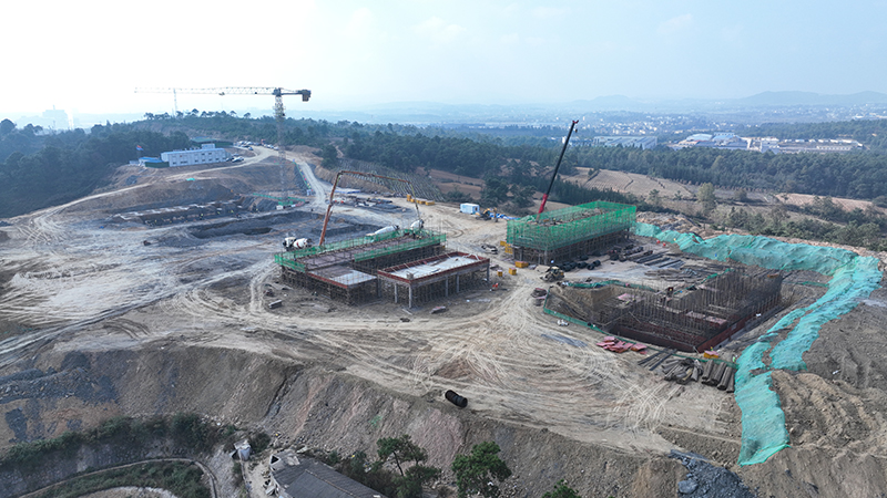 师宗县垃圾焚烧发电项目建设现场。