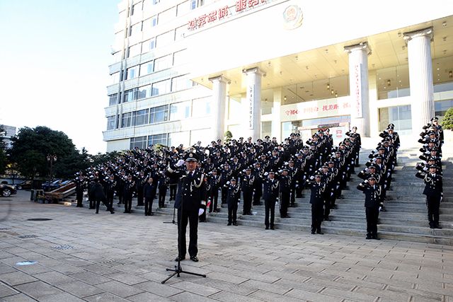 舉行重溫入警誓詞活動。