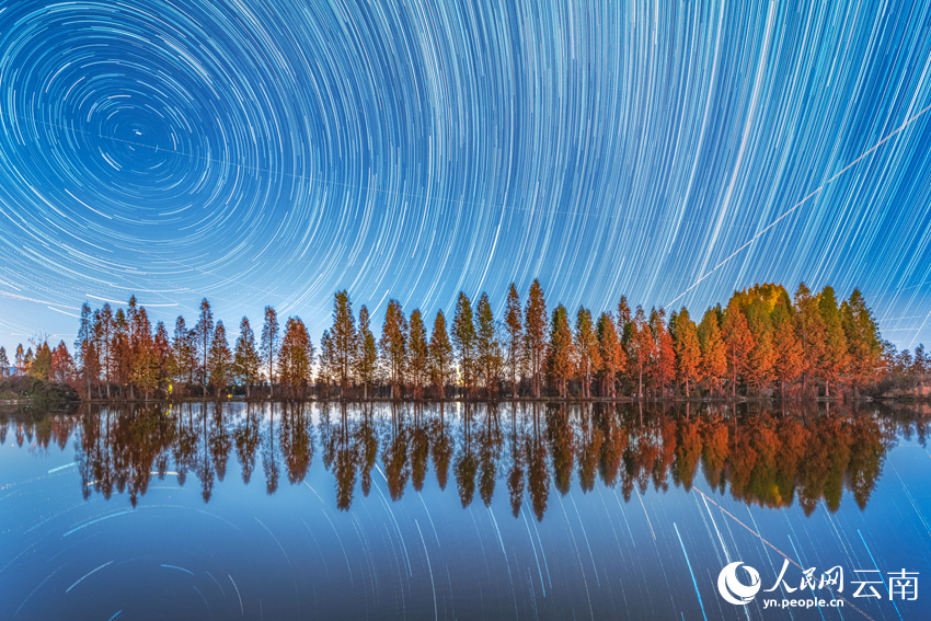 滇池南岸的星軌美景。宋光旭攝