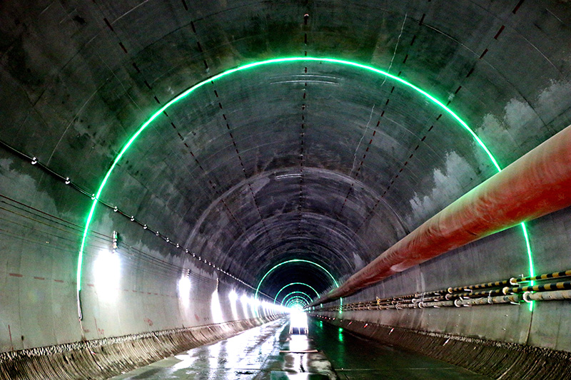 【图4】渝昆高铁云南段建设中的隧道。-受访者供图