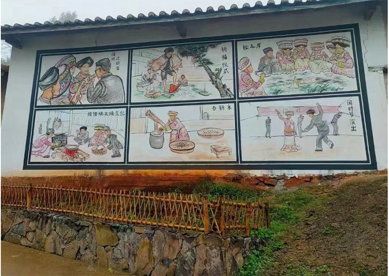 墙体彩绘。丁龙军摄