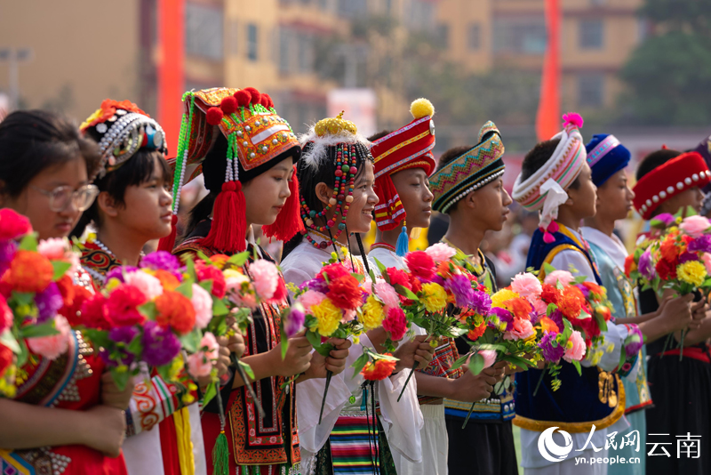 孟连县举行成立70周年庆祝大会。人民网记者 虎遵会摄