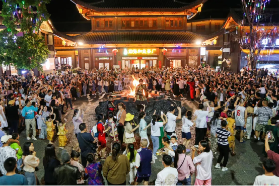 普洱茶马古城旅游小镇实拍图