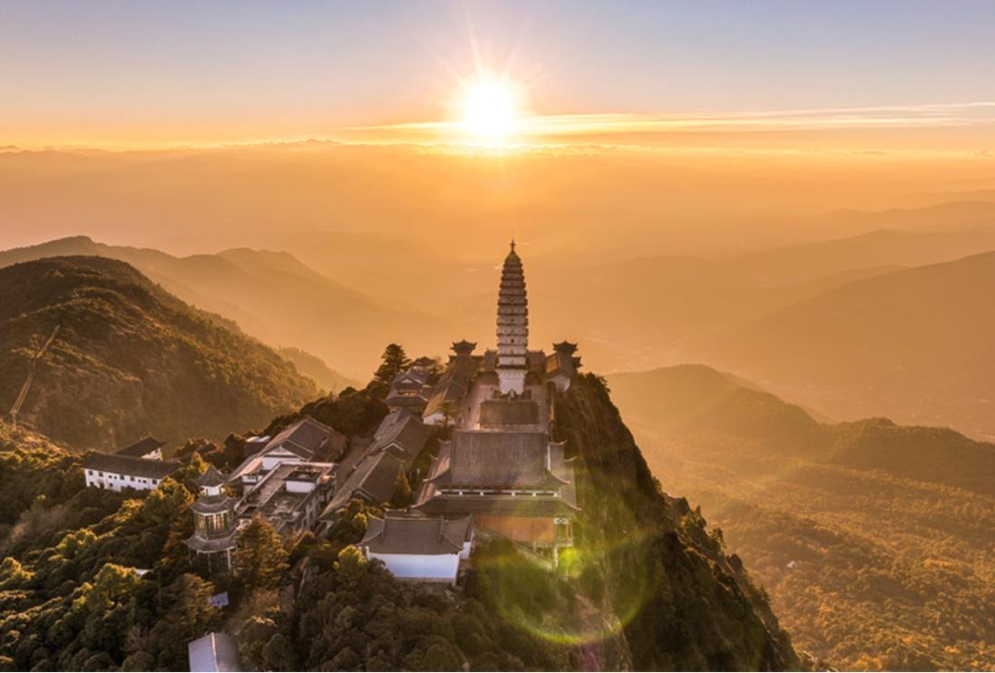 鸡足山风光。宾川鸡足山旅游投资开发有限公司供图