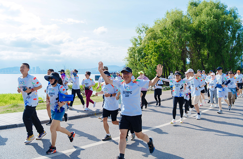 歡樂奔跑活動現場。大理州委宣傳部供圖