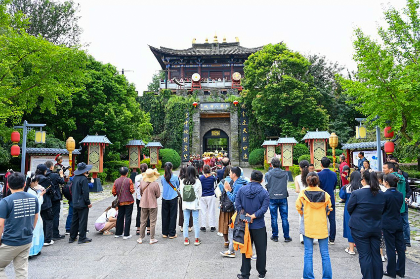 kaiyun登陆入口开云一次电影之美与大理之魅的“双向奔赴”(图4)