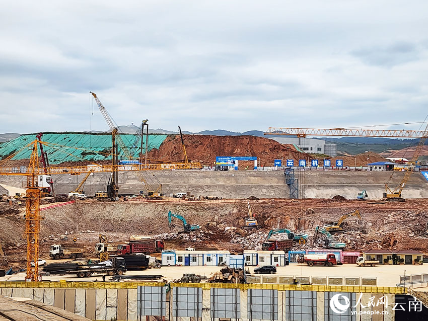 昆明长水国际机场改扩建工程T2航站楼项目施工现场。赵理摄