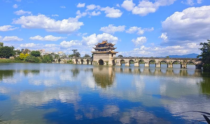 双龙桥秋景。李静双摄