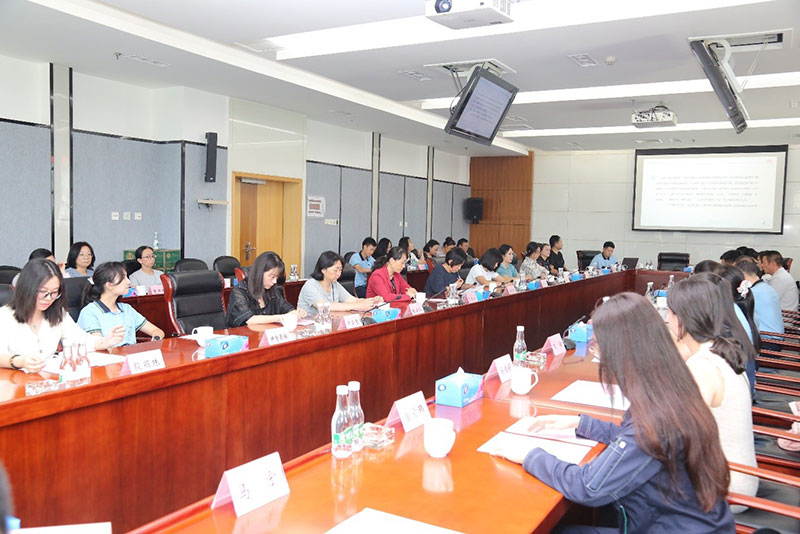纪检监察科召开2024年“清风常伴-廉洁齐家”干部职工家属座谈会。蔡银枫摄