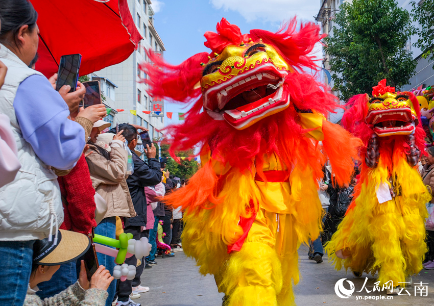 大理凤仪“春醮会”活动现场。杨继培摄